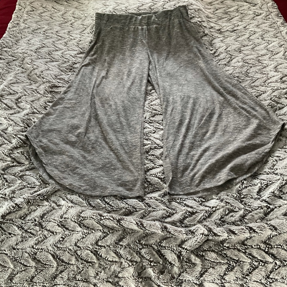 Ivy & Main Gaucho pants